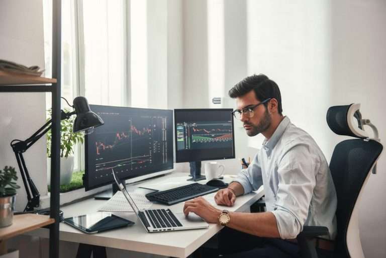 Inilah Bedanya Investasi Saham dengan Trading Saham 1 Inilah Bedanya Investasi Saham dengan Trading Saham 1