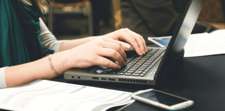 Perbedaan Antara Web Developer dan Web Designer 3 Perbedaan Antara Web Developer dan Web Designer 3