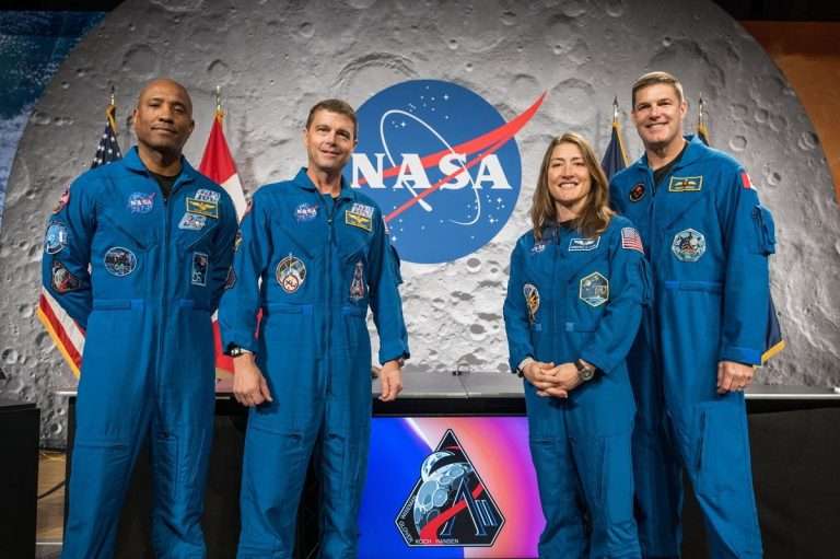 Misi Artemis 2 NASA: Kembalinya Manusia ke Dekat Bulan Setelah 53 Tahun 7 Misi Artemis 2 NASA: Kembalinya Manusia ke Dekat Bulan Setelah 53 Tahun 6